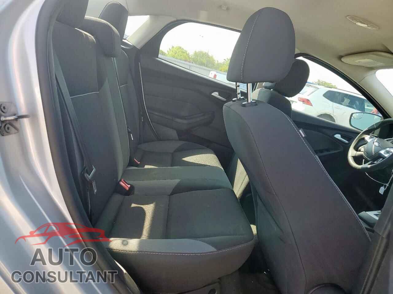 FORD FOCUS 2013 - 1FADP3F24DL295685