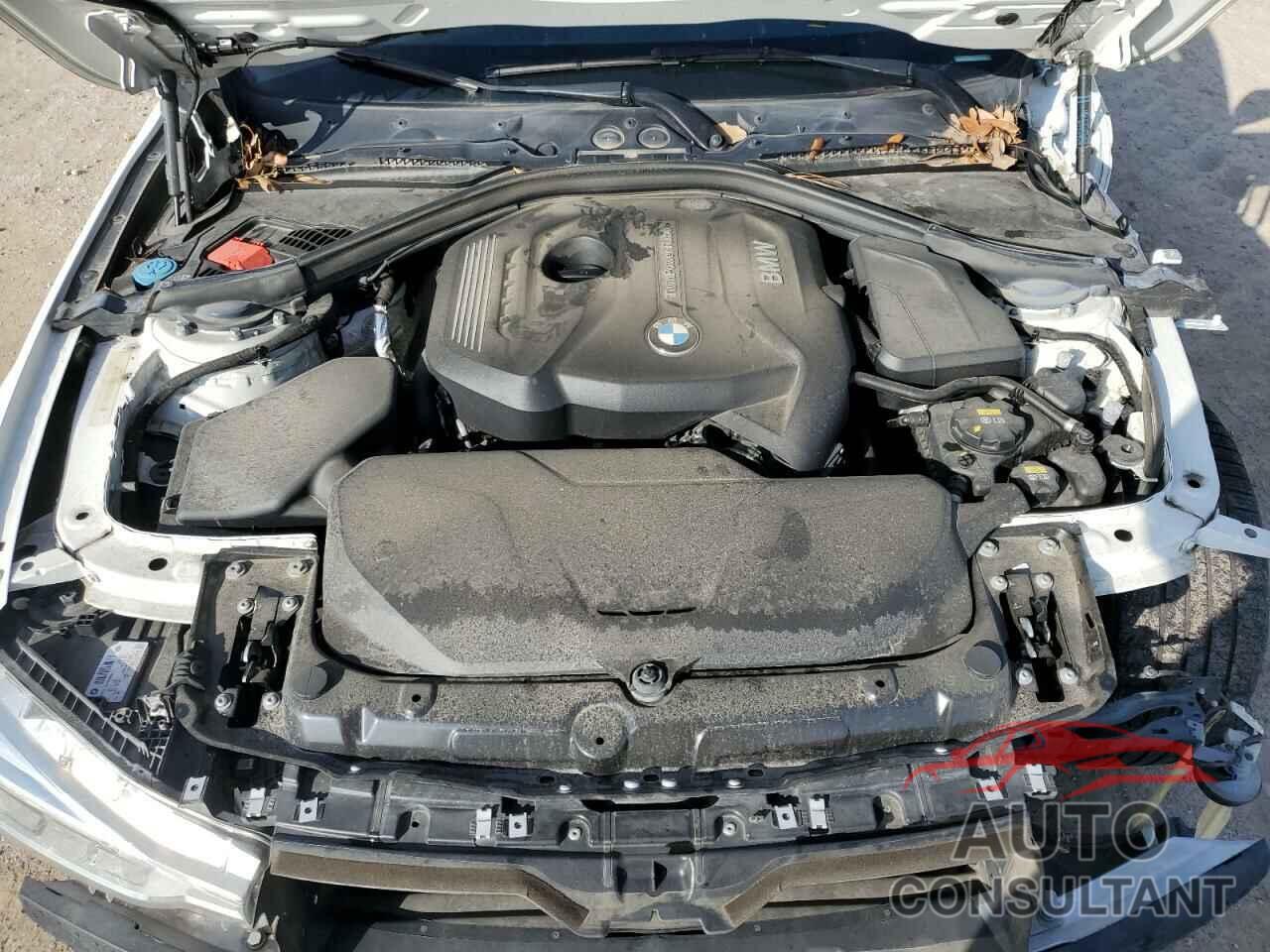 BMW 3 SERIES 2018 - WBA8B9C50JK886431
