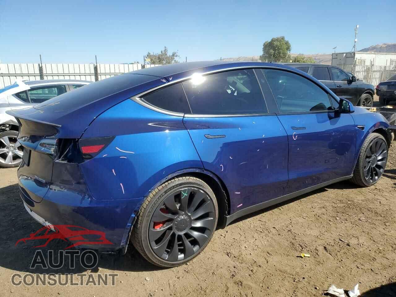 TESLA MODEL Y 2023 - 7SAYGDEF6PF814946