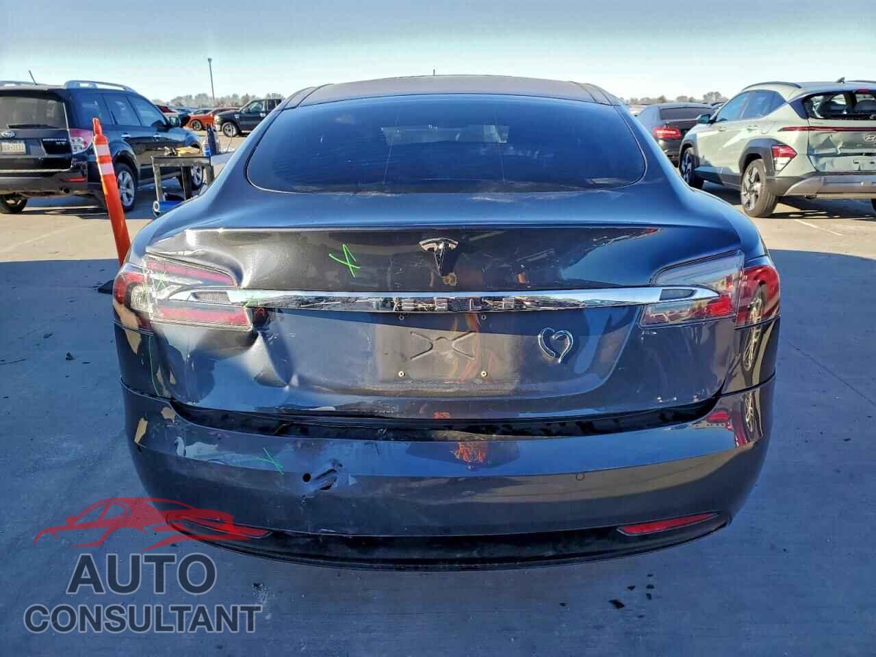 TESLA MODEL S 2016 - 5YJSA1E13GF162603