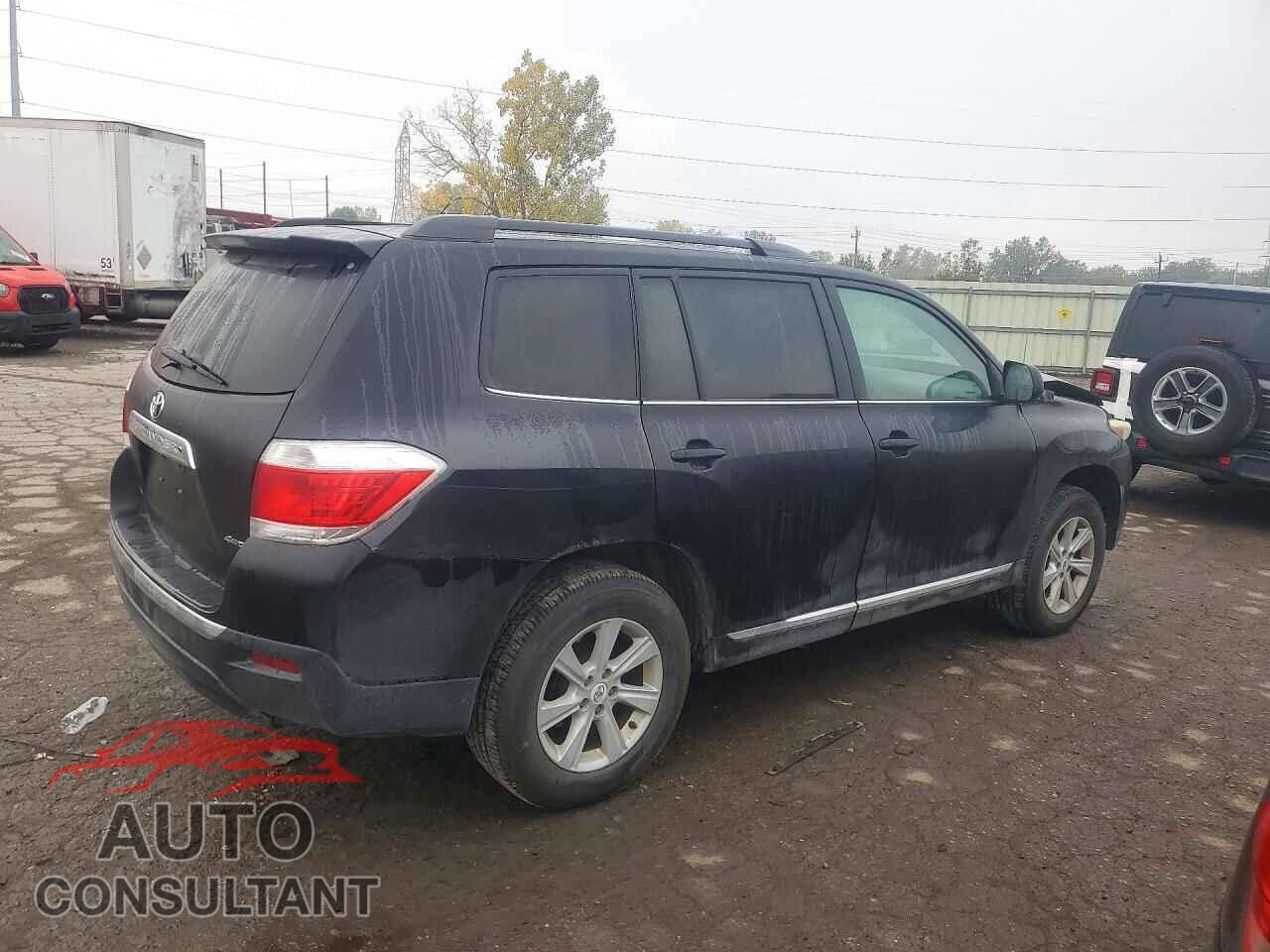 TOYOTA HIGHLANDER 2013 - 5TDBK3EH8DS206169