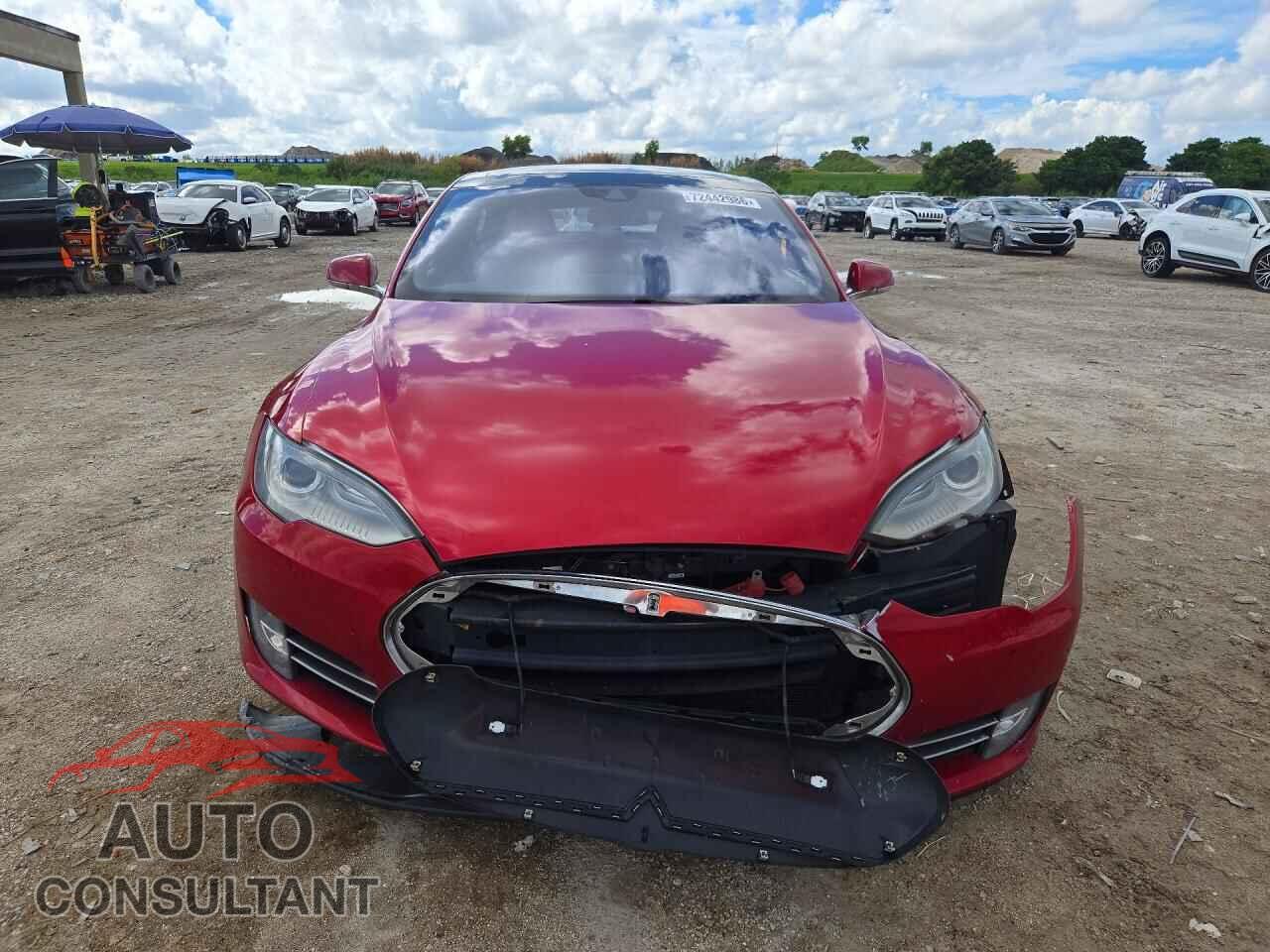 TESLA MODEL S 2015 - 5YJSA1V23FF097565
