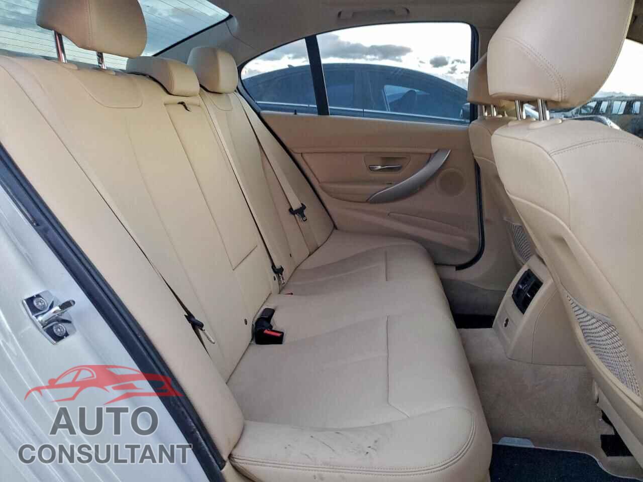BMW 3 SERIES 2012 - WBA3A5C54CF342192