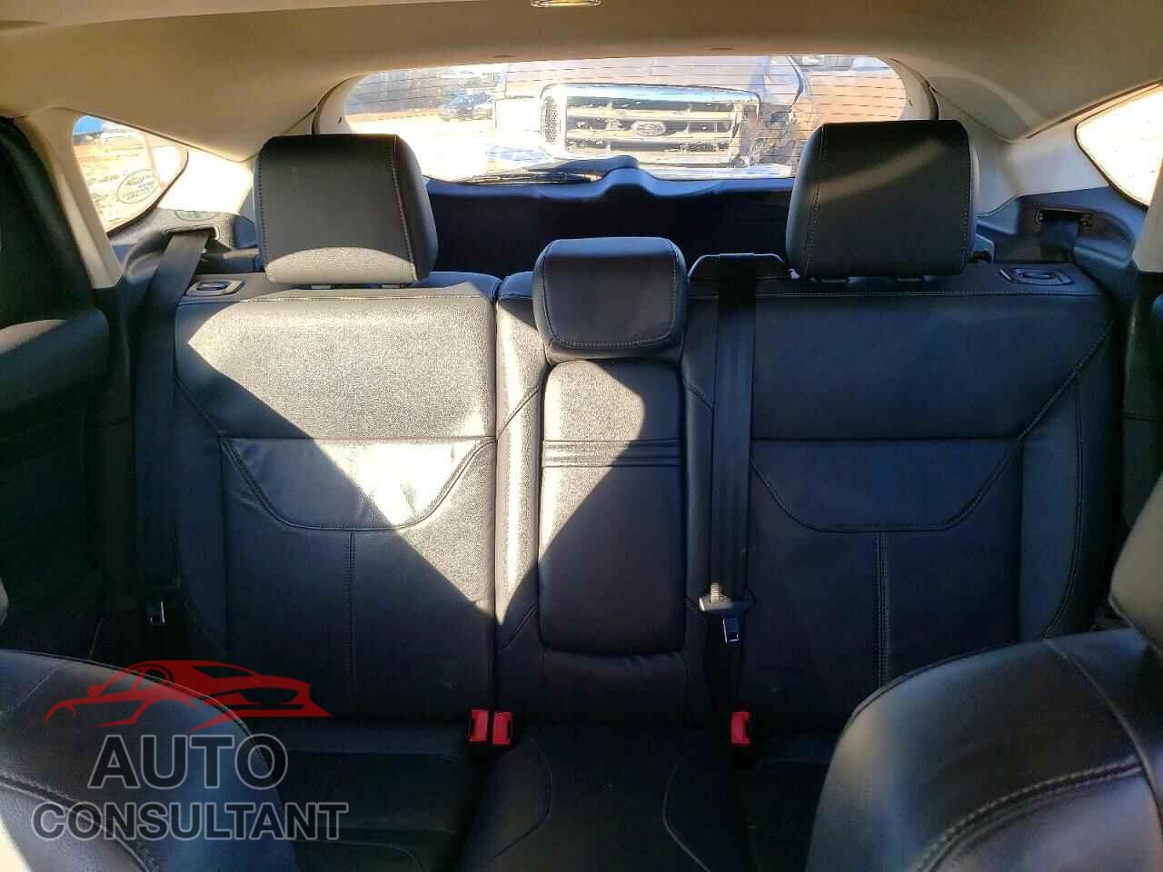 FORD FOCUS 2015 - 1FADP3K21FL264404