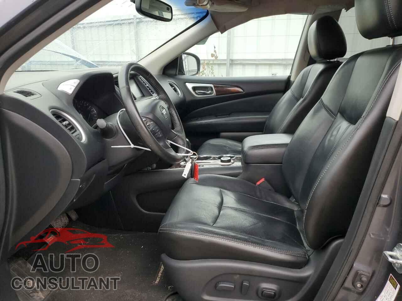 NISSAN PATHFINDER 2013 - 5N1AR2MM4DC607716