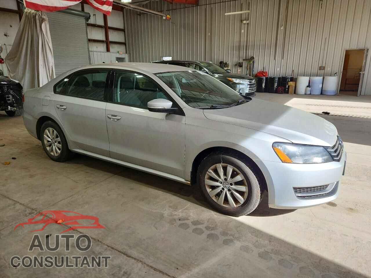 VOLKSWAGEN PASSAT 2014 - 1VWAP7A36EC006311