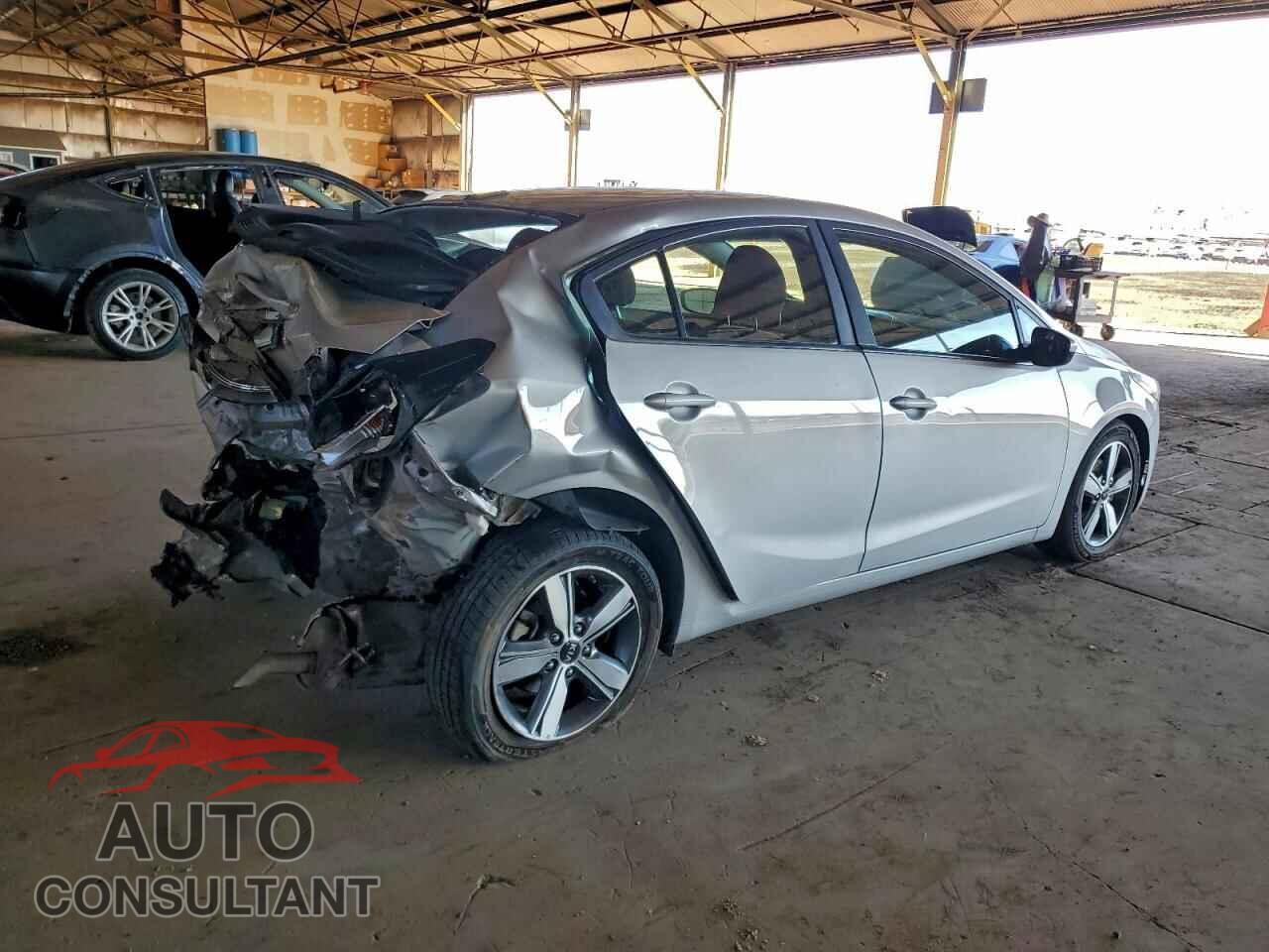 KIA FORTE 2018 - 3KPFL4A71JE166301