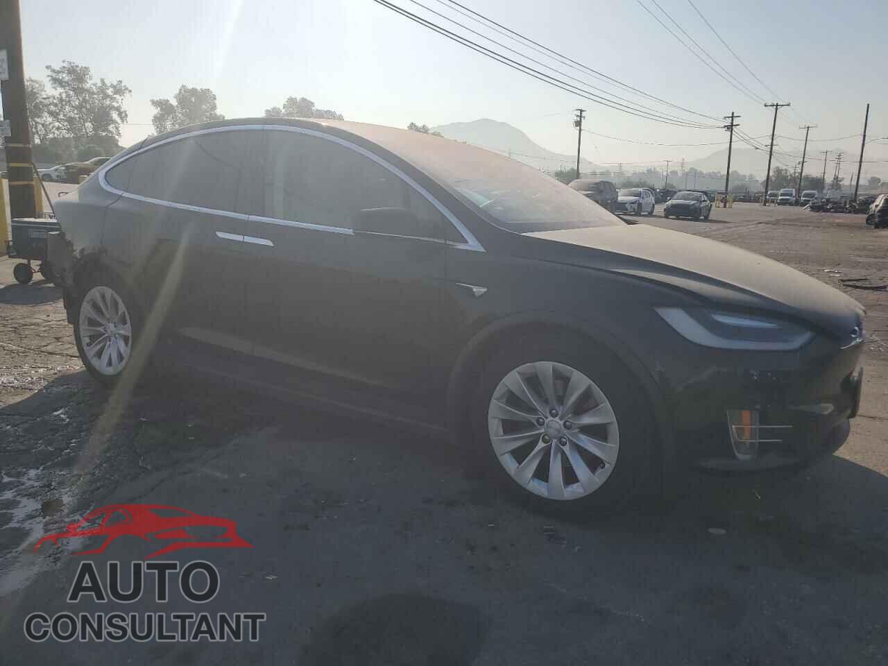 TESLA MODEL X 2017 - 5YJXCBE28HF054784