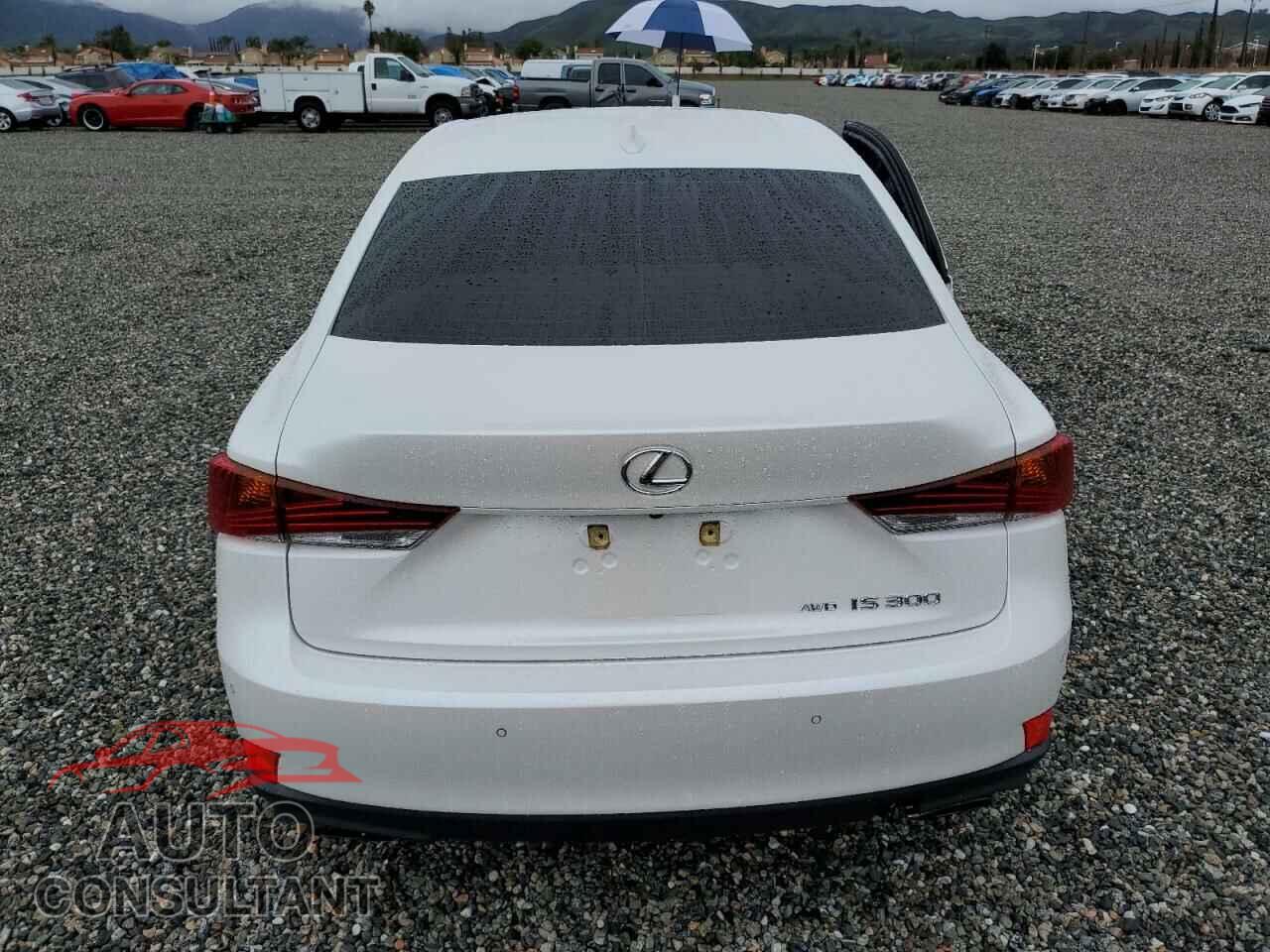 LEXUS IS 2017 - JTHCM1D2XH5017680