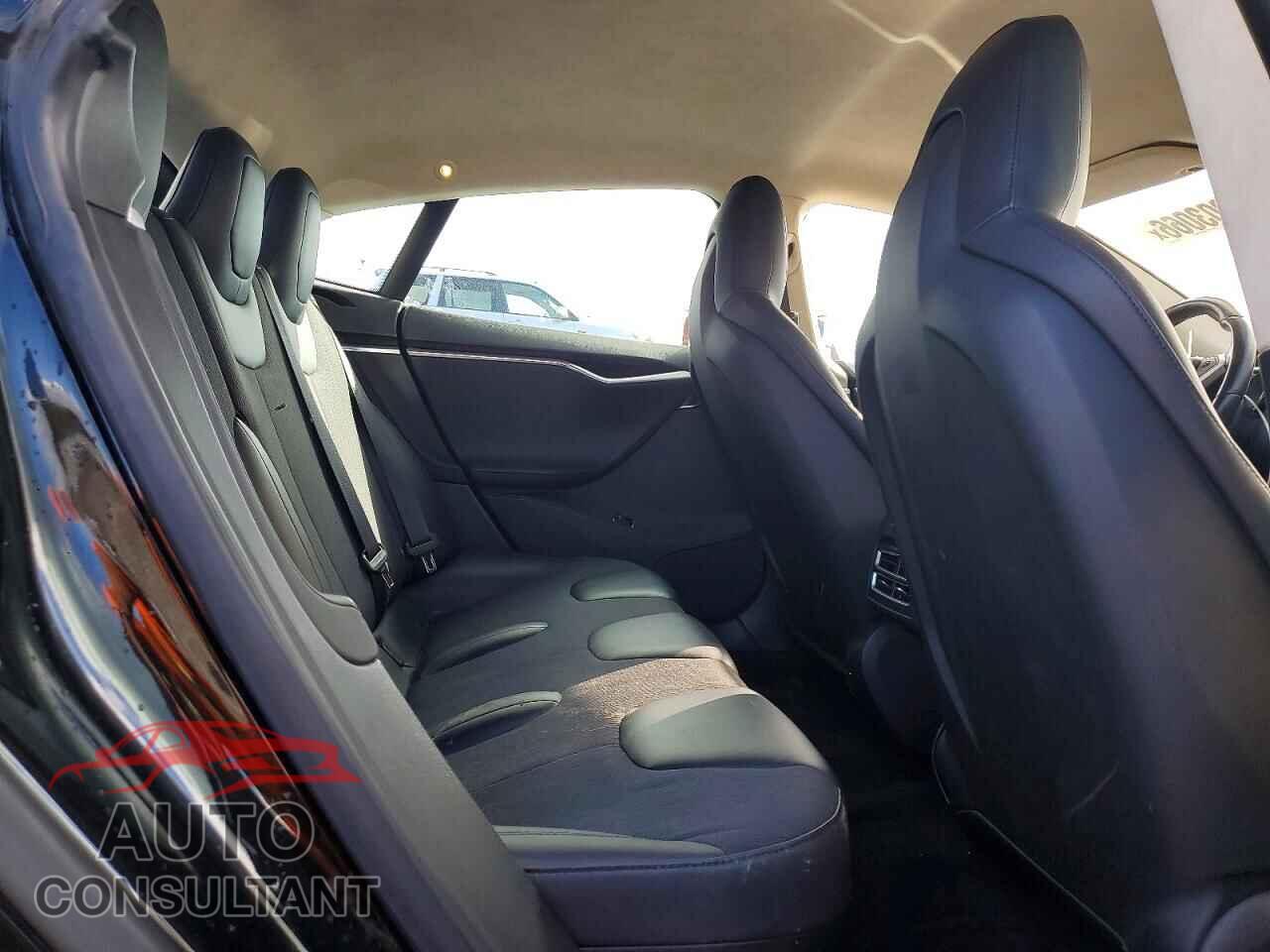 TESLA MODEL S 2015 - 5YJSA1S15FF100848