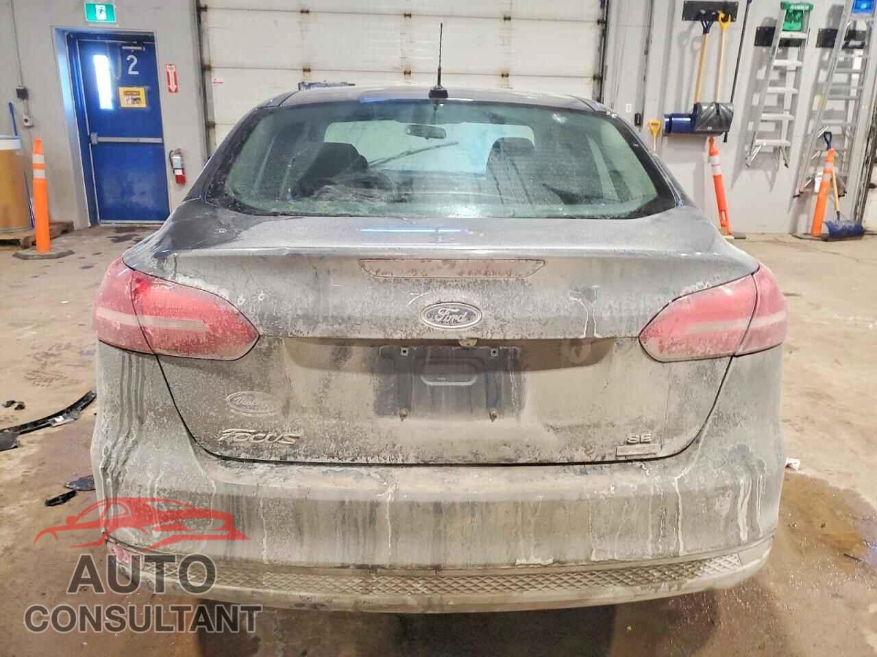 FORD FOCUS 2017 - 1FADP3FE8HL200450