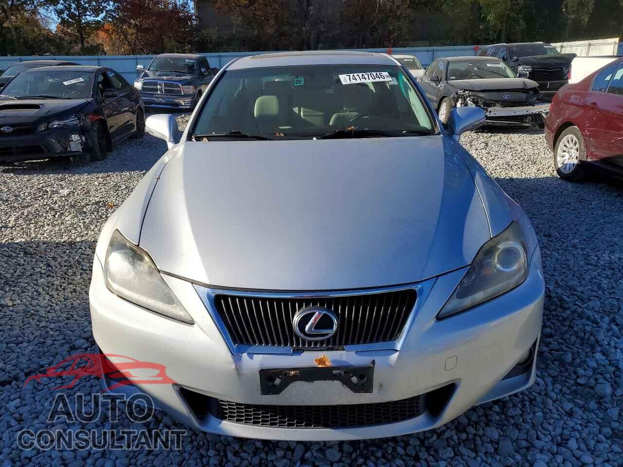 LEXUS IS 2012 - JTHCF5C23C5055702