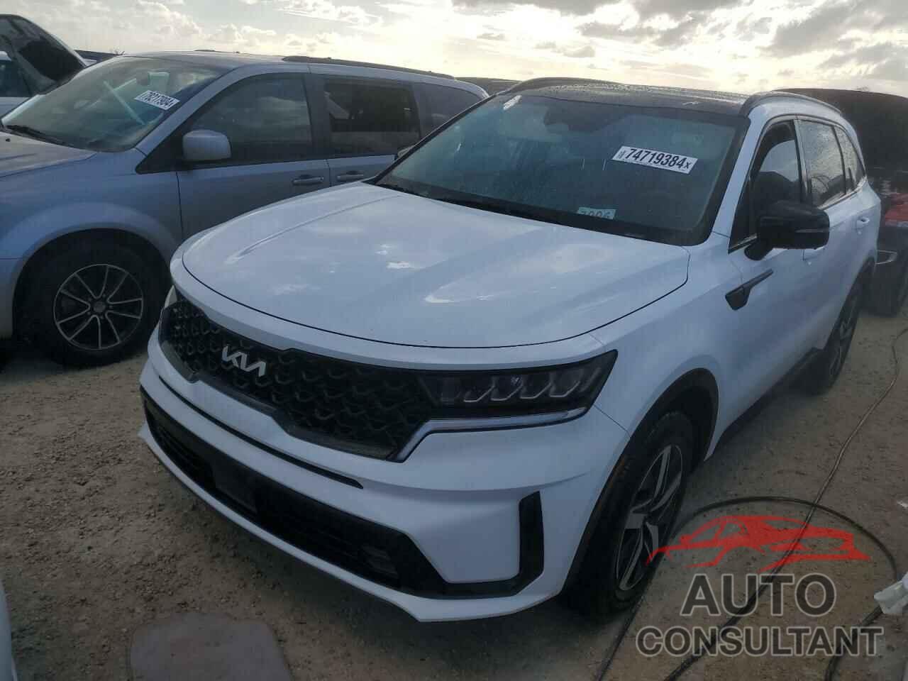 KIA SORENTO 2023 - 5XYRH4LF5PG208726