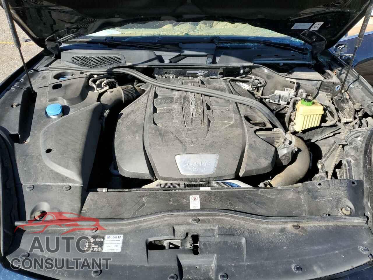 PORSCHE CAYENNE 2015 - WP1AF2A23FLA33708