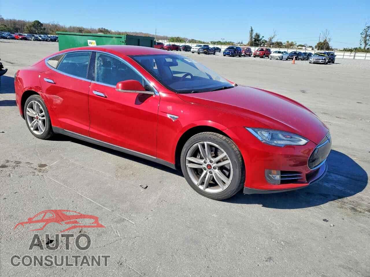 TESLA MODEL S 2013 - 5YJSA1CG8DFP27334