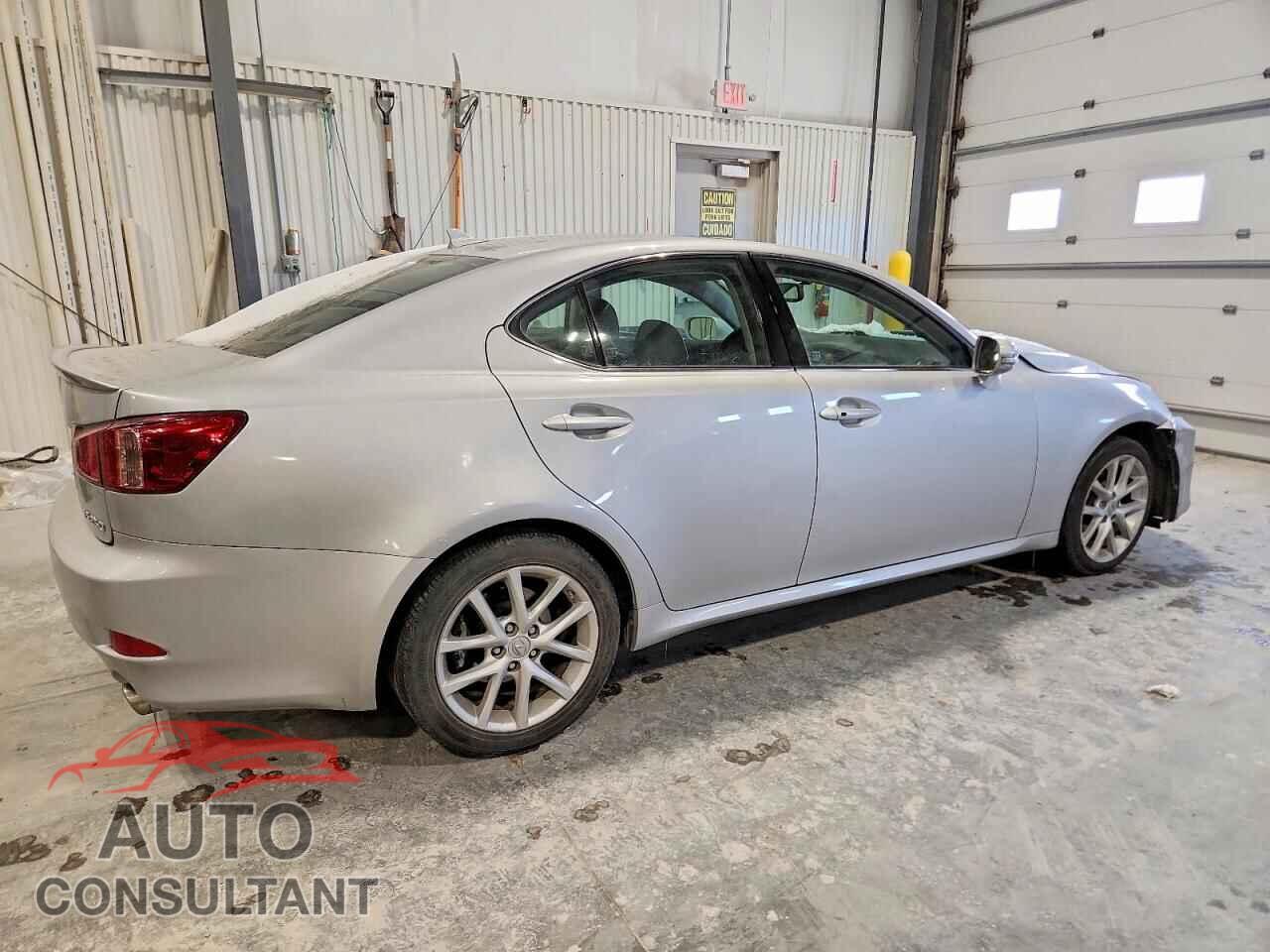 LEXUS IS 2011 - JTHBF5C20B5155315