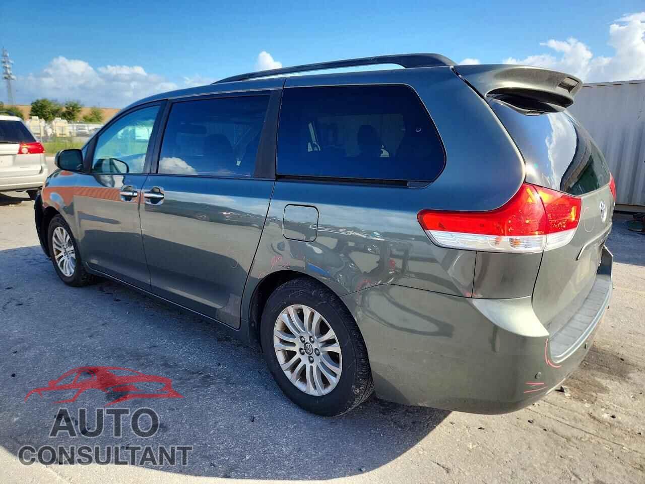 TOYOTA SIENNA 2011 - 5TDYK3DC4BS037426