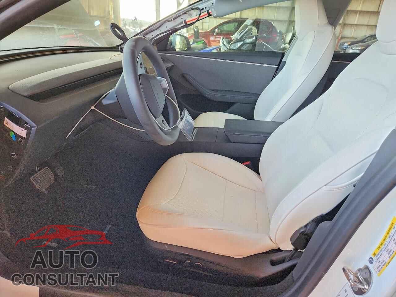 TESLA MODEL 3 2024 - 5YJ3E1EA7RF745221