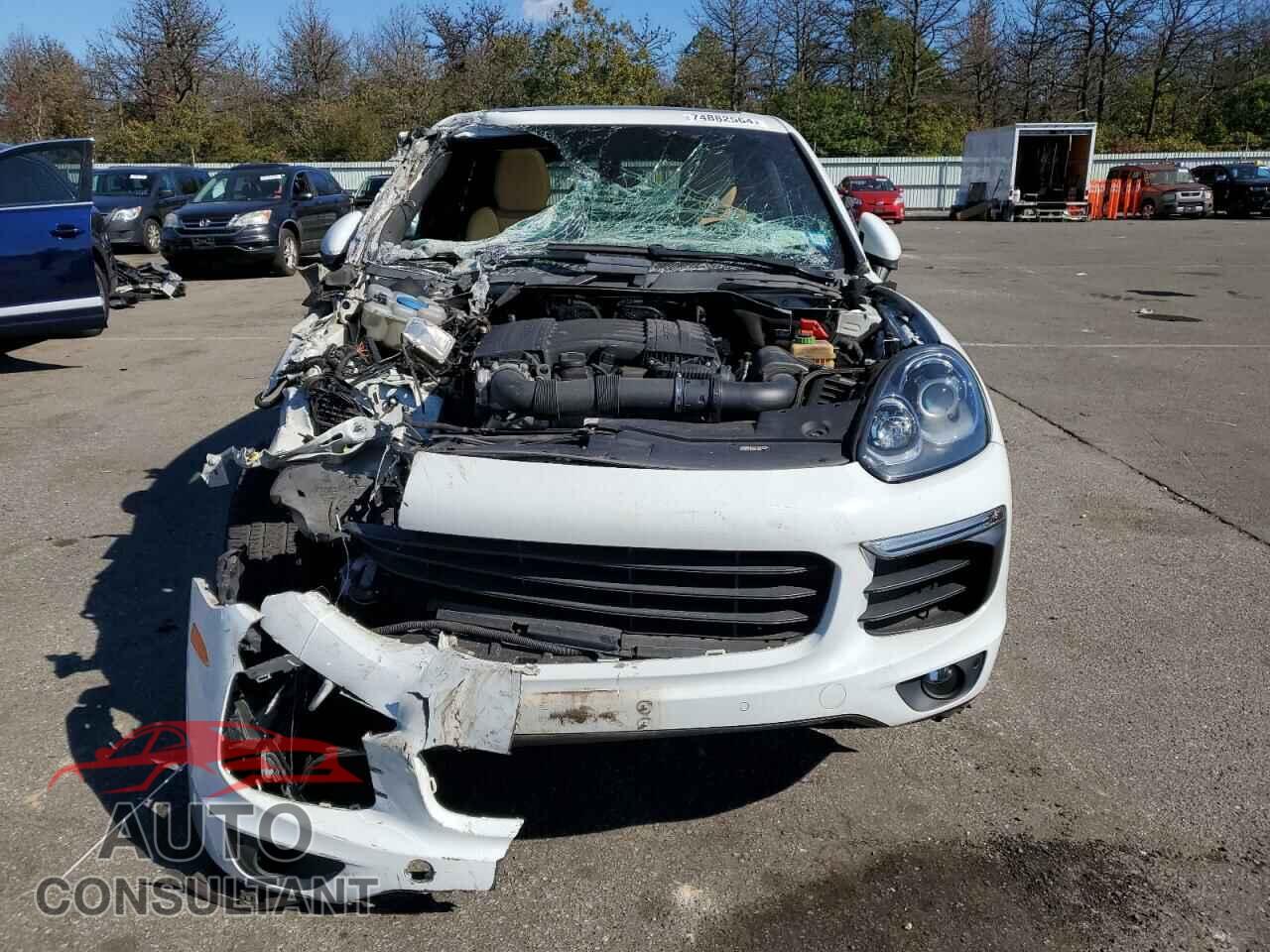 PORSCHE CAYENNE 2016 - WP1AA2A24GLA10468