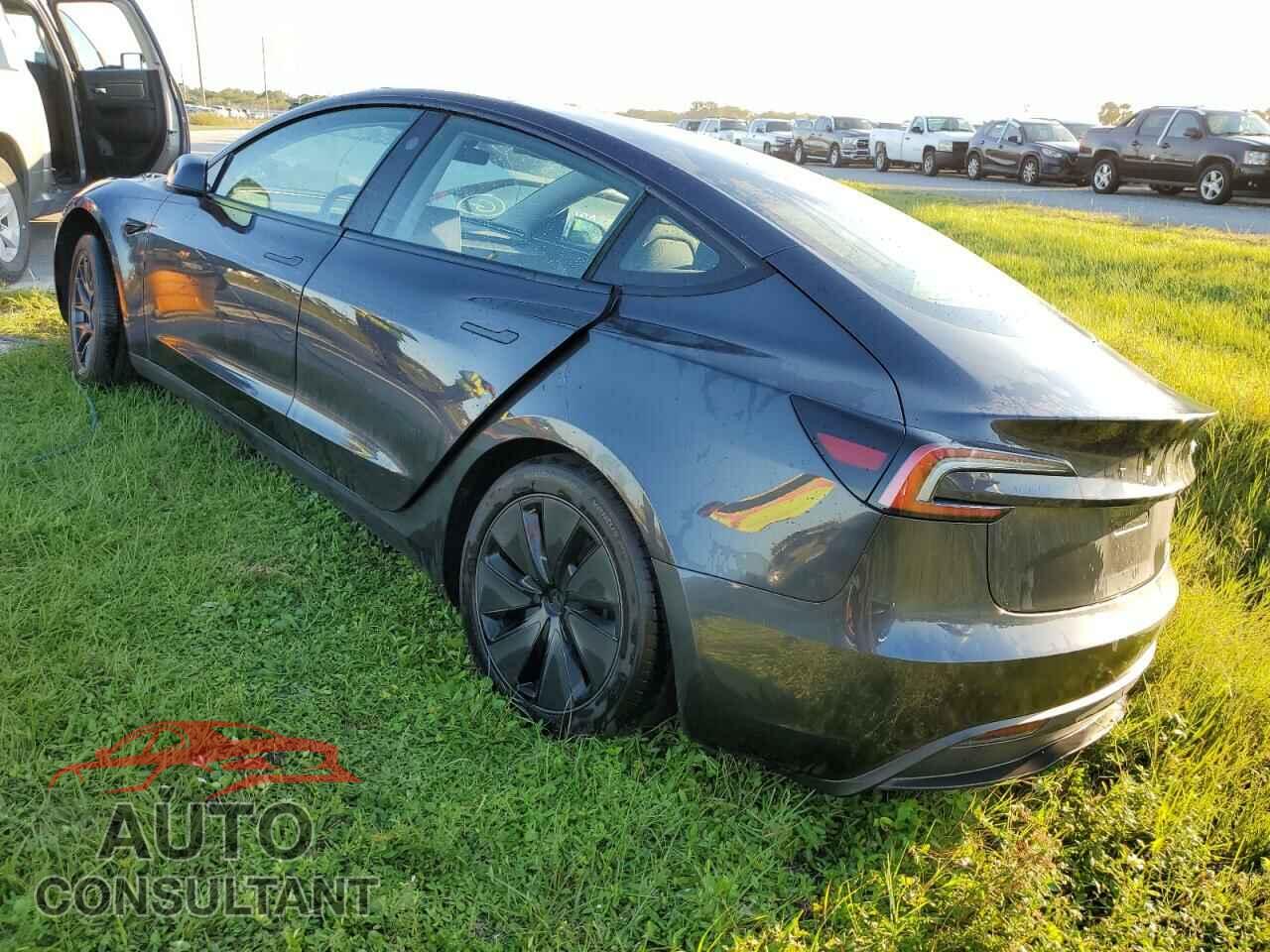 TESLA MODEL 3 2024 - 5YJ3E1EA3RF757933