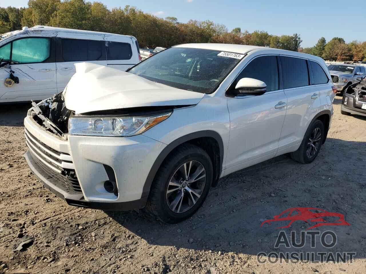 TOYOTA HIGHLANDER 2018 - 5TDZARFH7JS039124