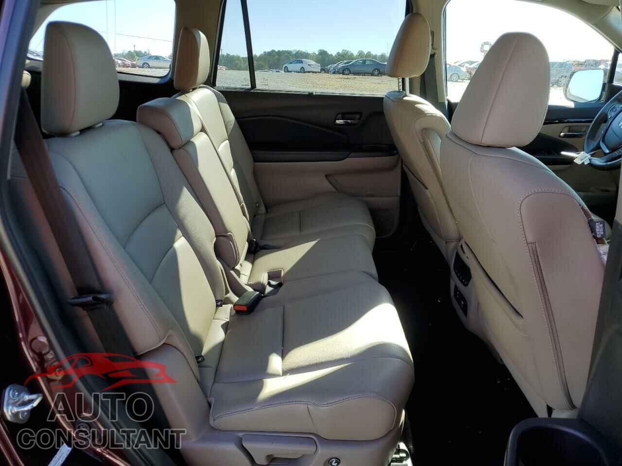 HONDA PILOT 2016 - 5FNYF5H9XGB004716