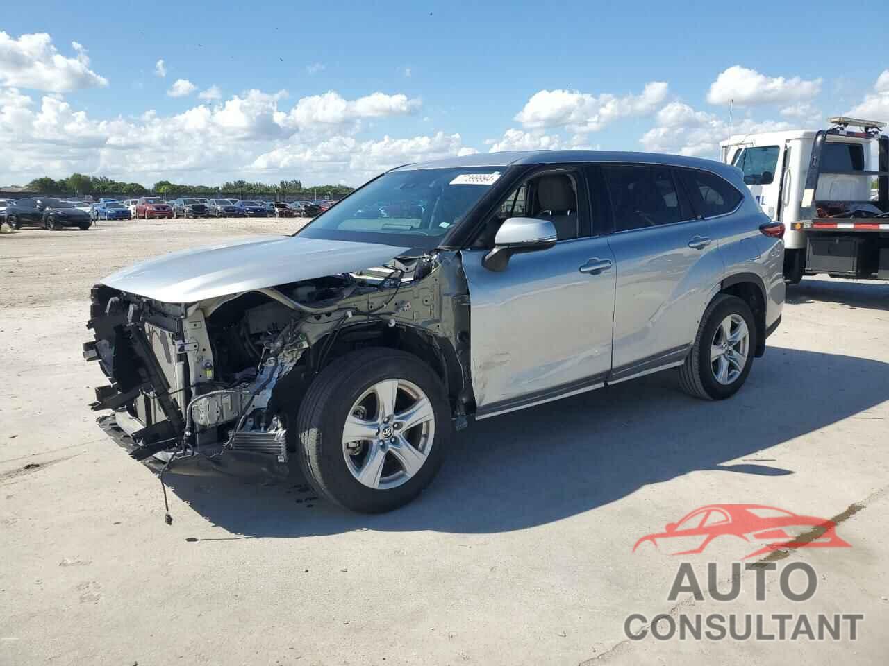 TOYOTA HIGHLANDER 2022 - 5TDCZRAH3NS108175