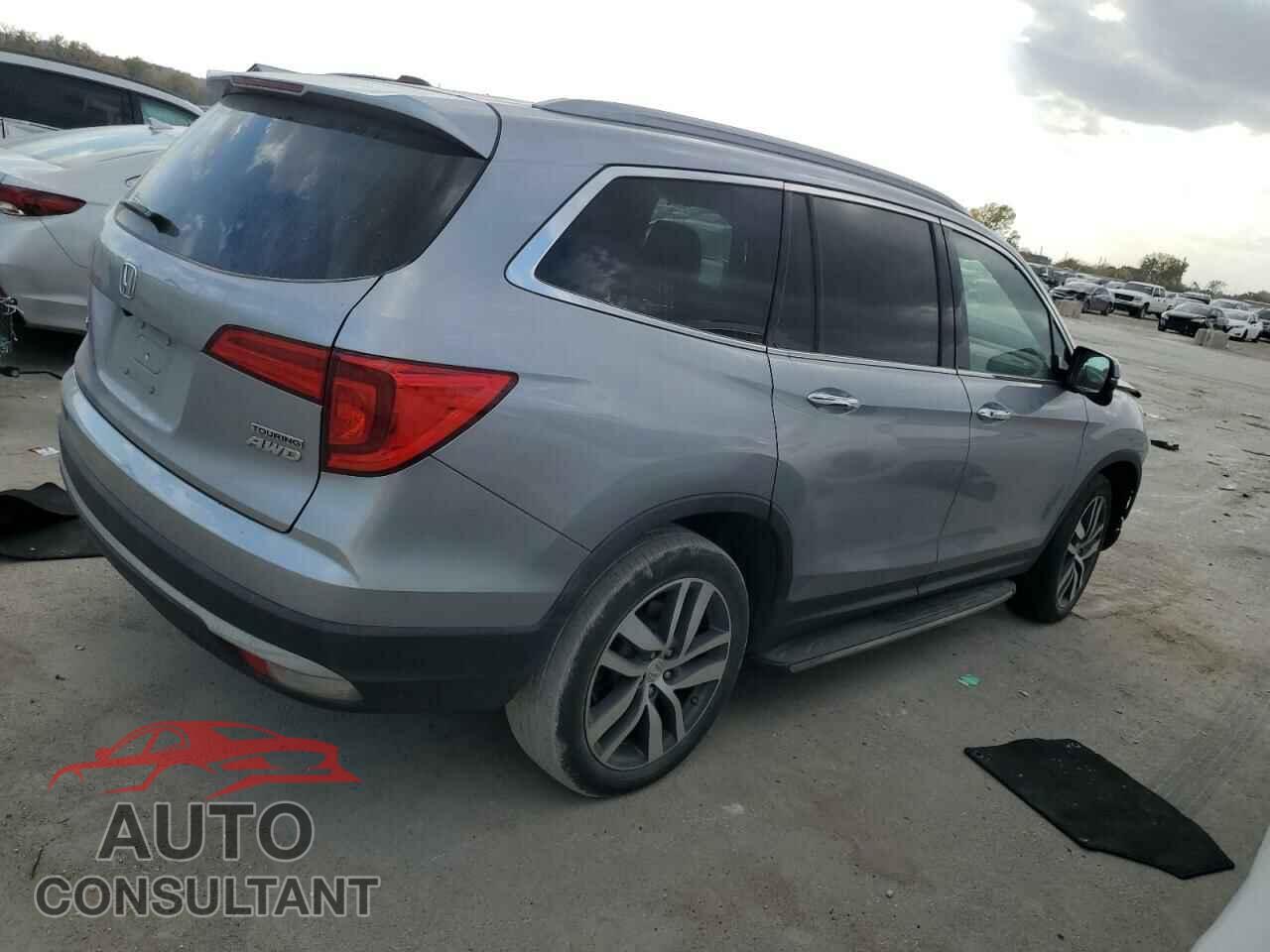 HONDA PILOT 2017 - 5FNYF6H9XHB100871