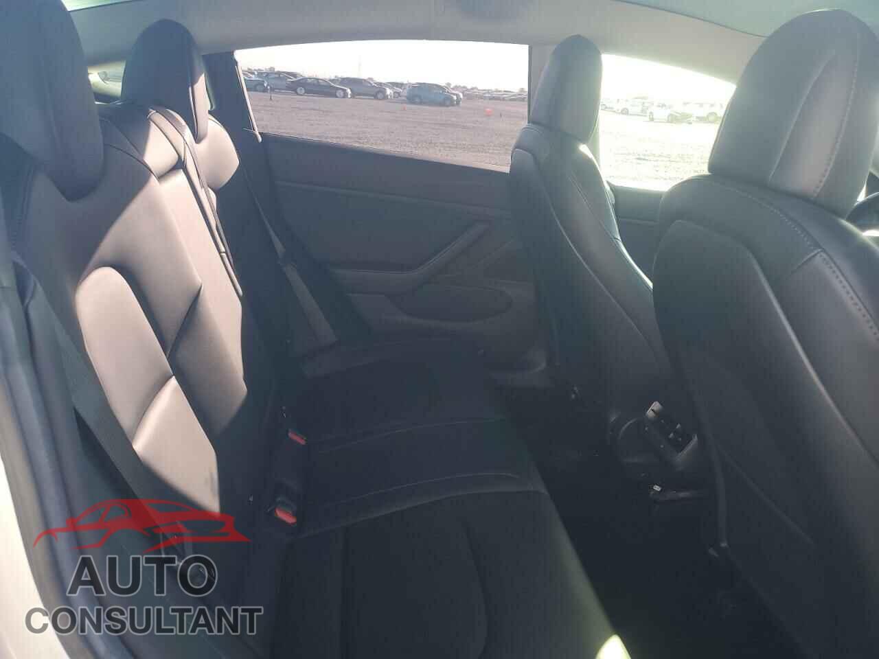 TESLA MODEL 3 2018 - 5YJ3E1EA3JF011597