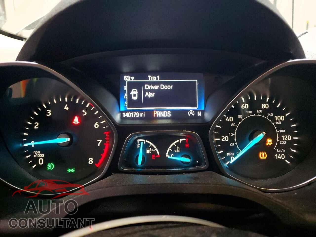 FORD ESCAPE 2017 - 1FMCU9JD7HUE32334