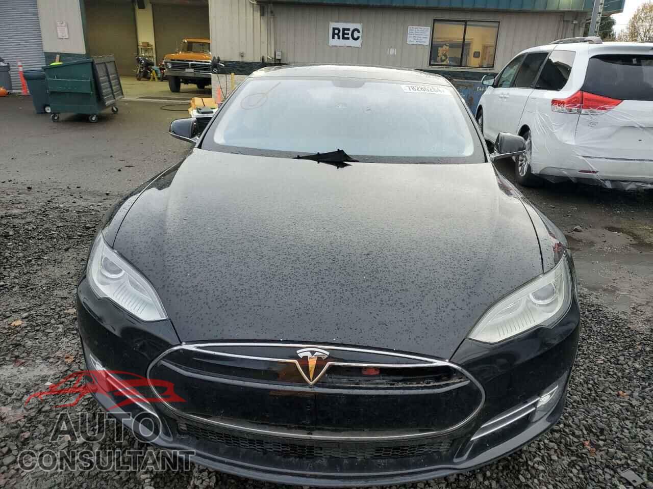 TESLA MODEL S 2012 - 5YJSA1DP5CFS00607