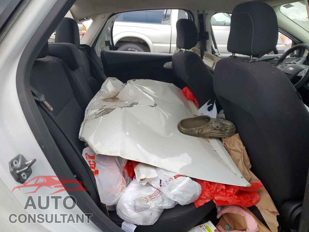 FORD FOCUS 2017 - 1FADP3E2XHL312593