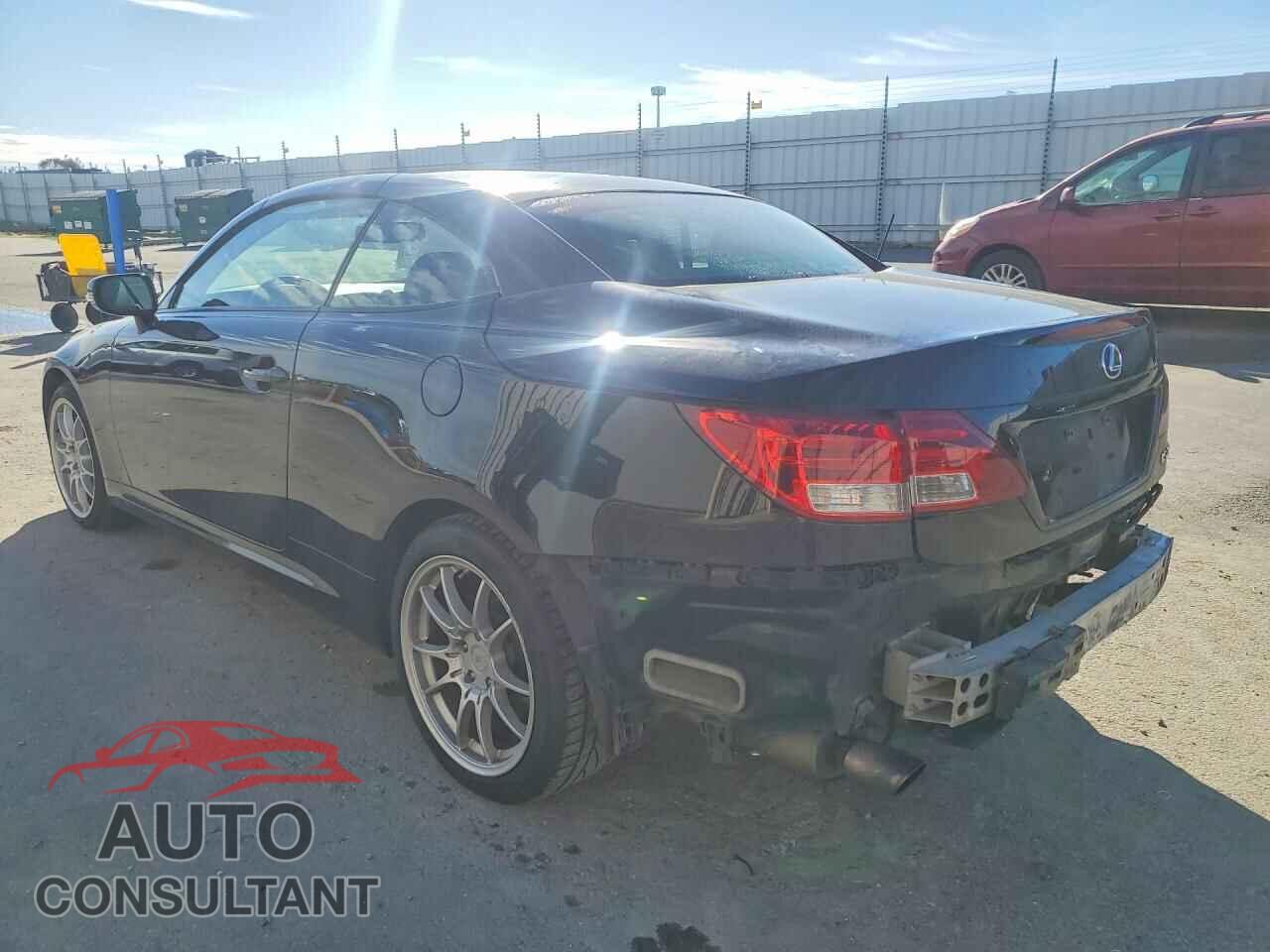 LEXUS IS 2011 - JTHFF2C22B2516254