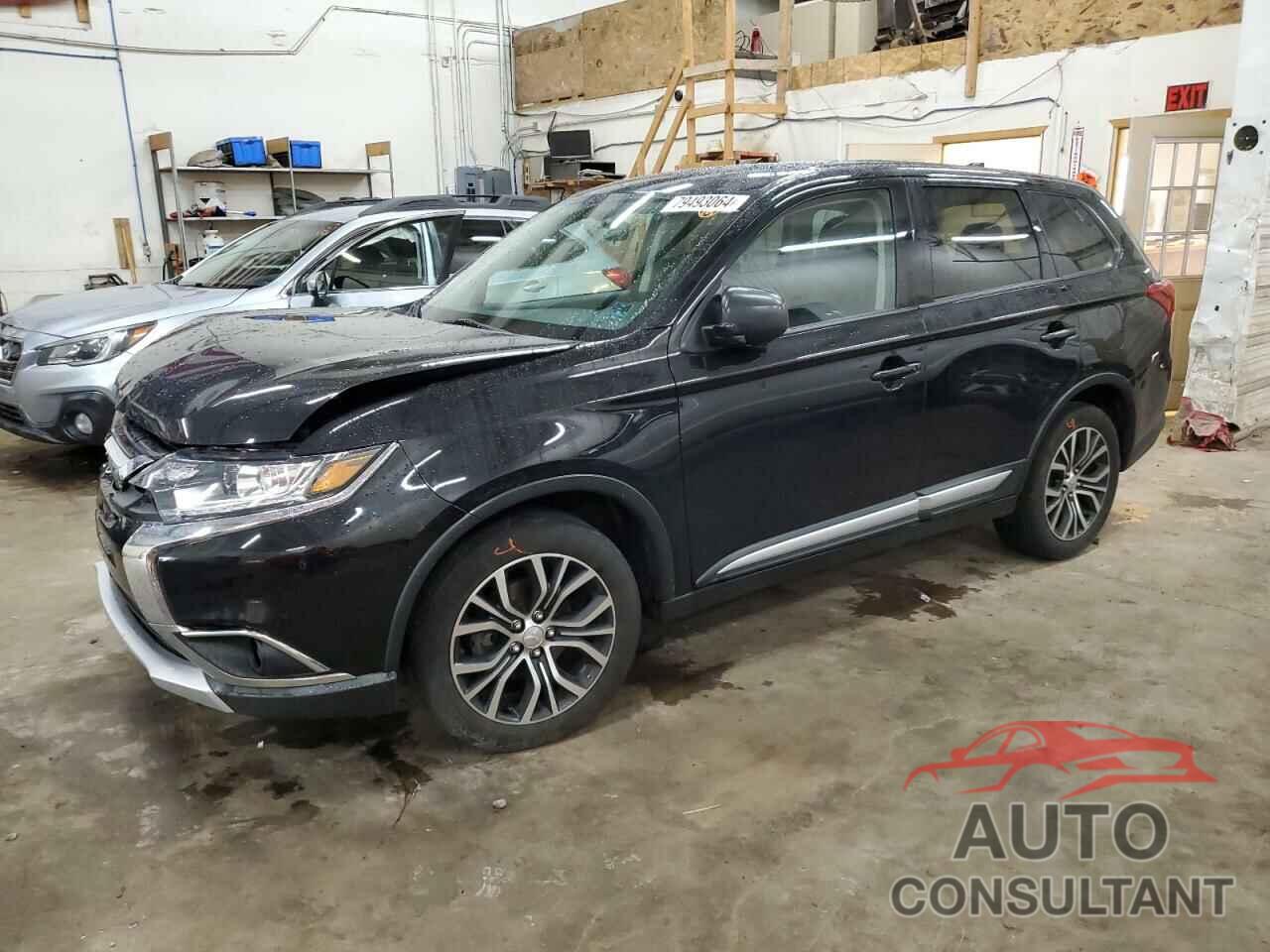 MITSUBISHI OUTLANDER 2018 - JA4AZ3A30JZ059254