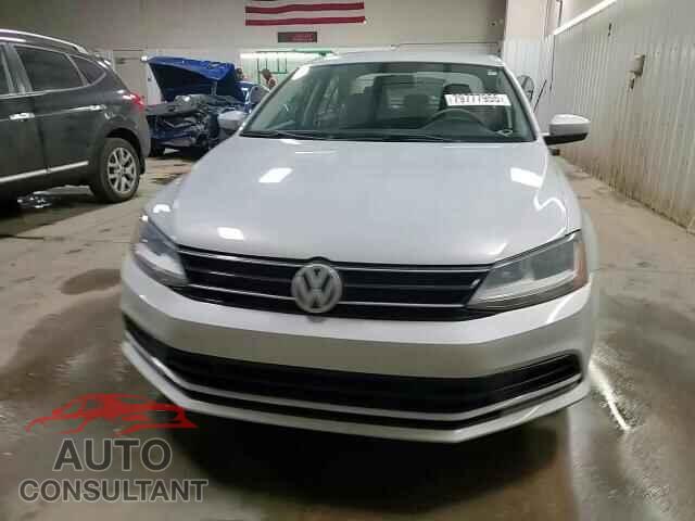 VOLKSWAGEN JETTA 2017 - 3VW2B7AJ2HM304309