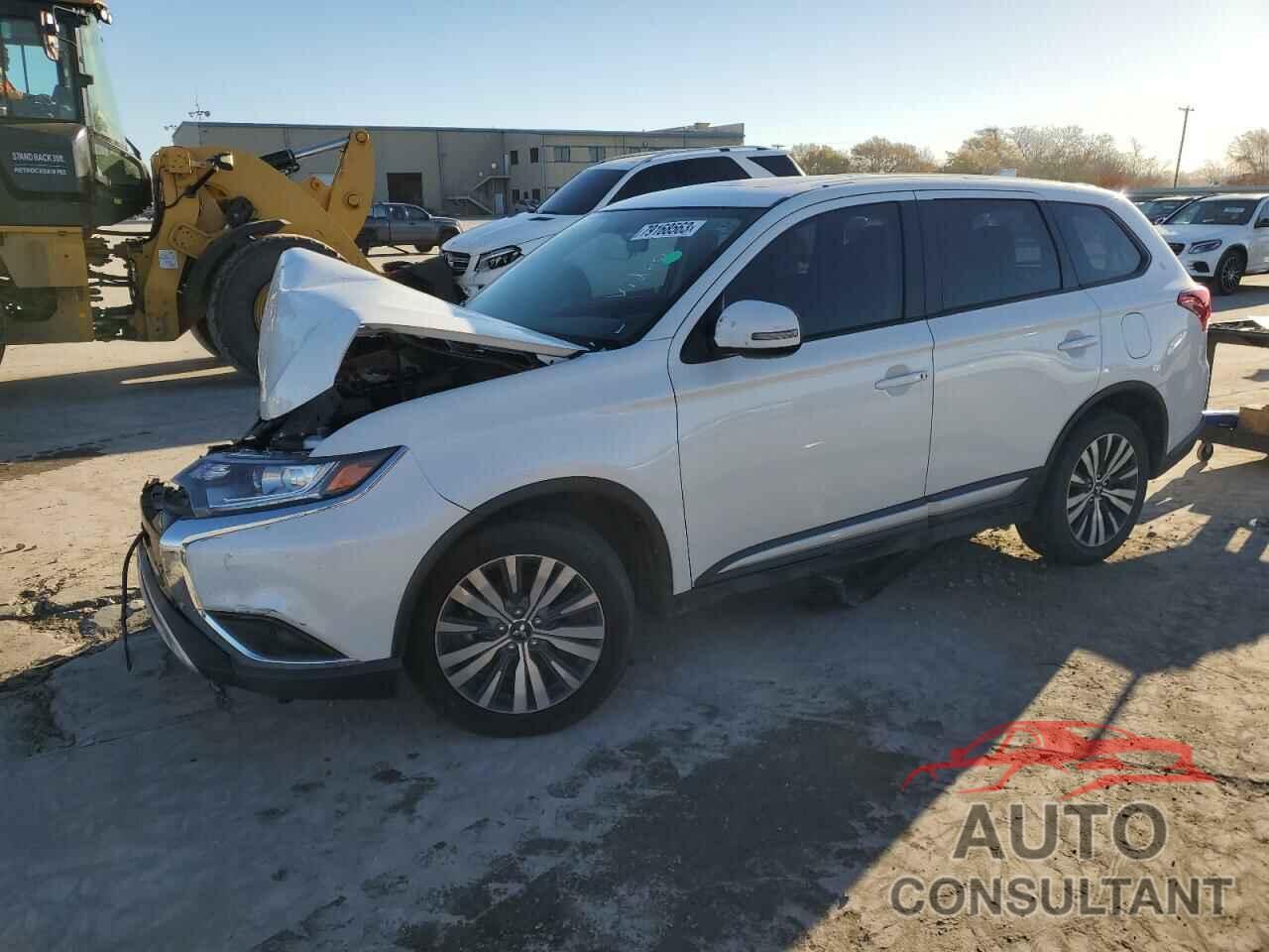 MITSUBISHI OUTLANDER 2019 - JA4AD3A32KZ049194