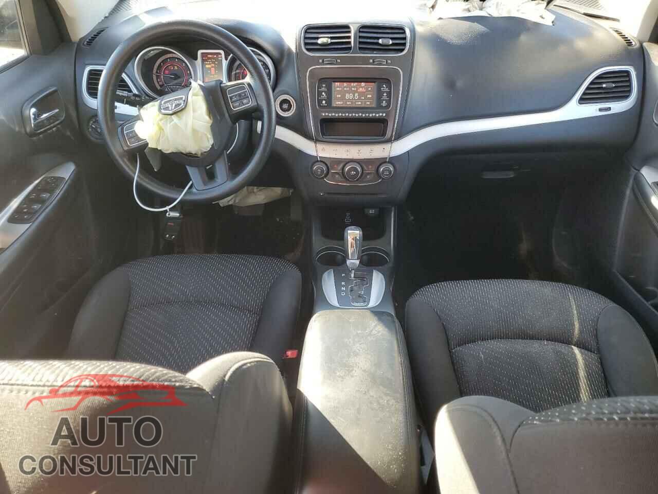 DODGE JOURNEY 2017 - 3C4PDCBG5HT521681
