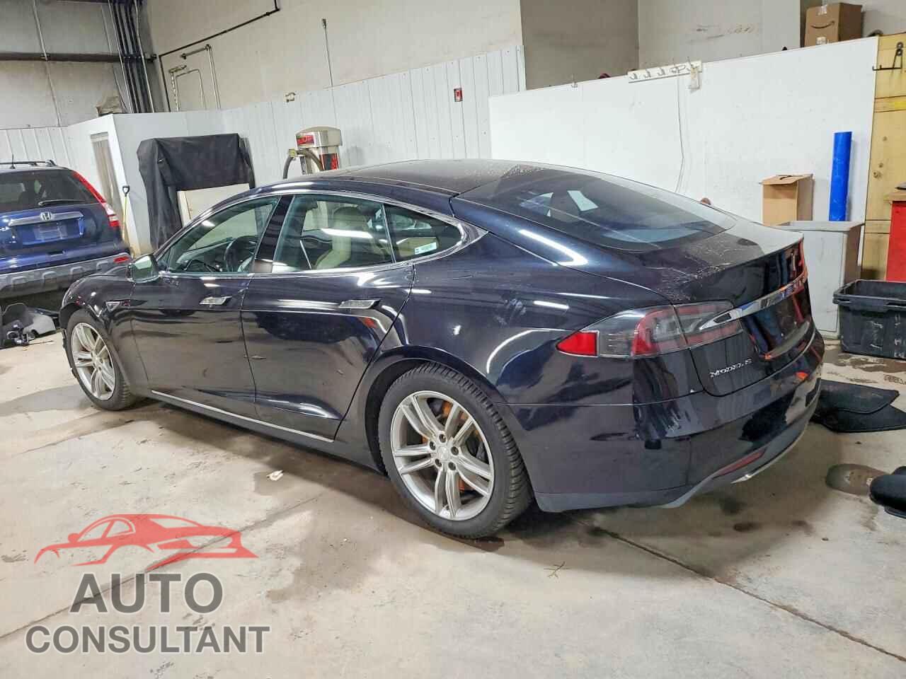 TESLA MODEL S 2015 - 5YJSA1E25FF117914