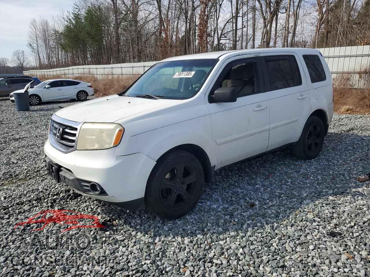 HONDA PILOT 2013 - 5FNYF3H46DB016124