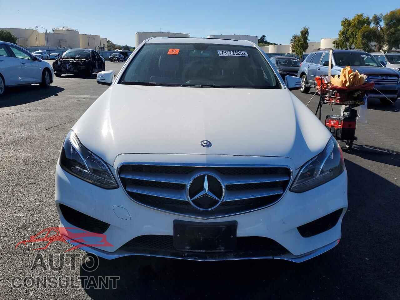MERCEDES-BENZ E-CLASS 2014 - WDDHF5KB8EB003582