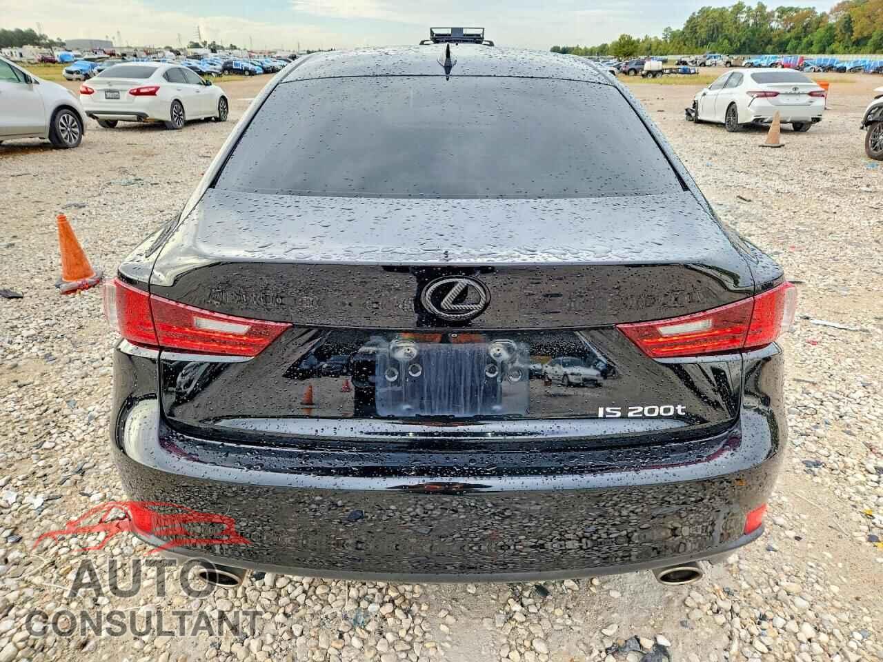 LEXUS IS 2016 - JTHBA1D23G5010217