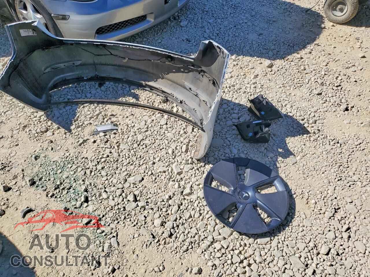 TESLA MODEL 3 2018 - 5YJ3E1EB2JF115636