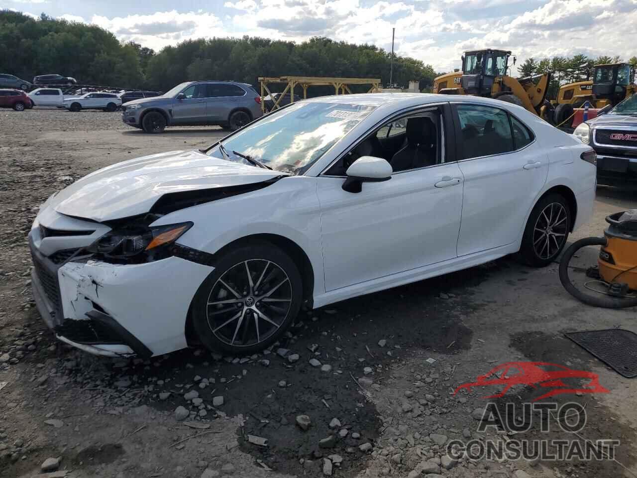 TOYOTA CAMRY 2021 - 4T1G11AK5MU408148
