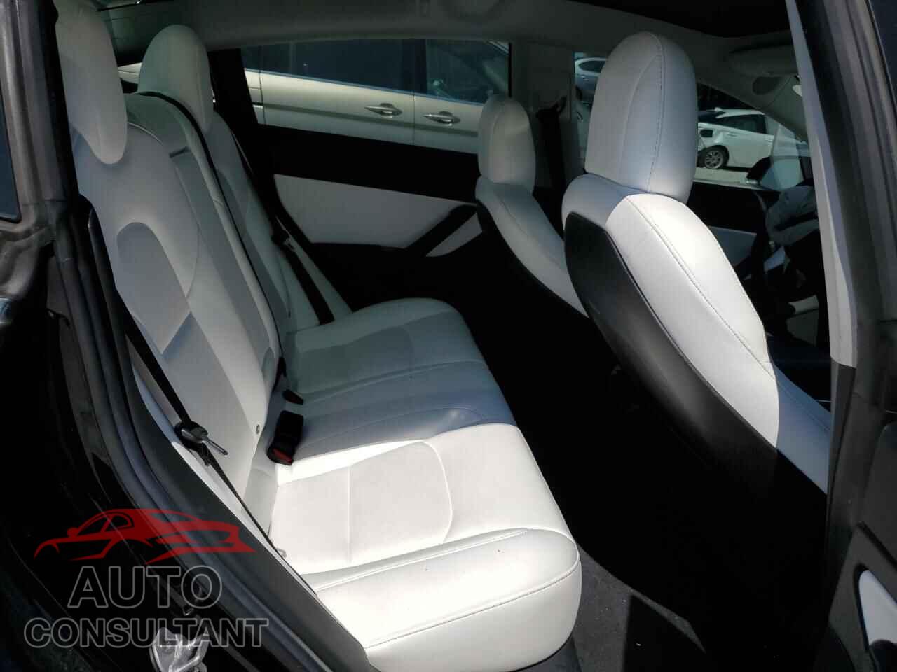 TESLA MODEL 3 2018 - 5YJ3E1EB7JF100291