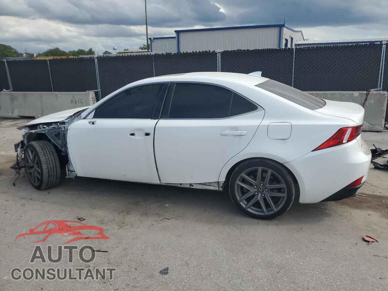 LEXUS IS 2016 - JTHBA1D20G5012913