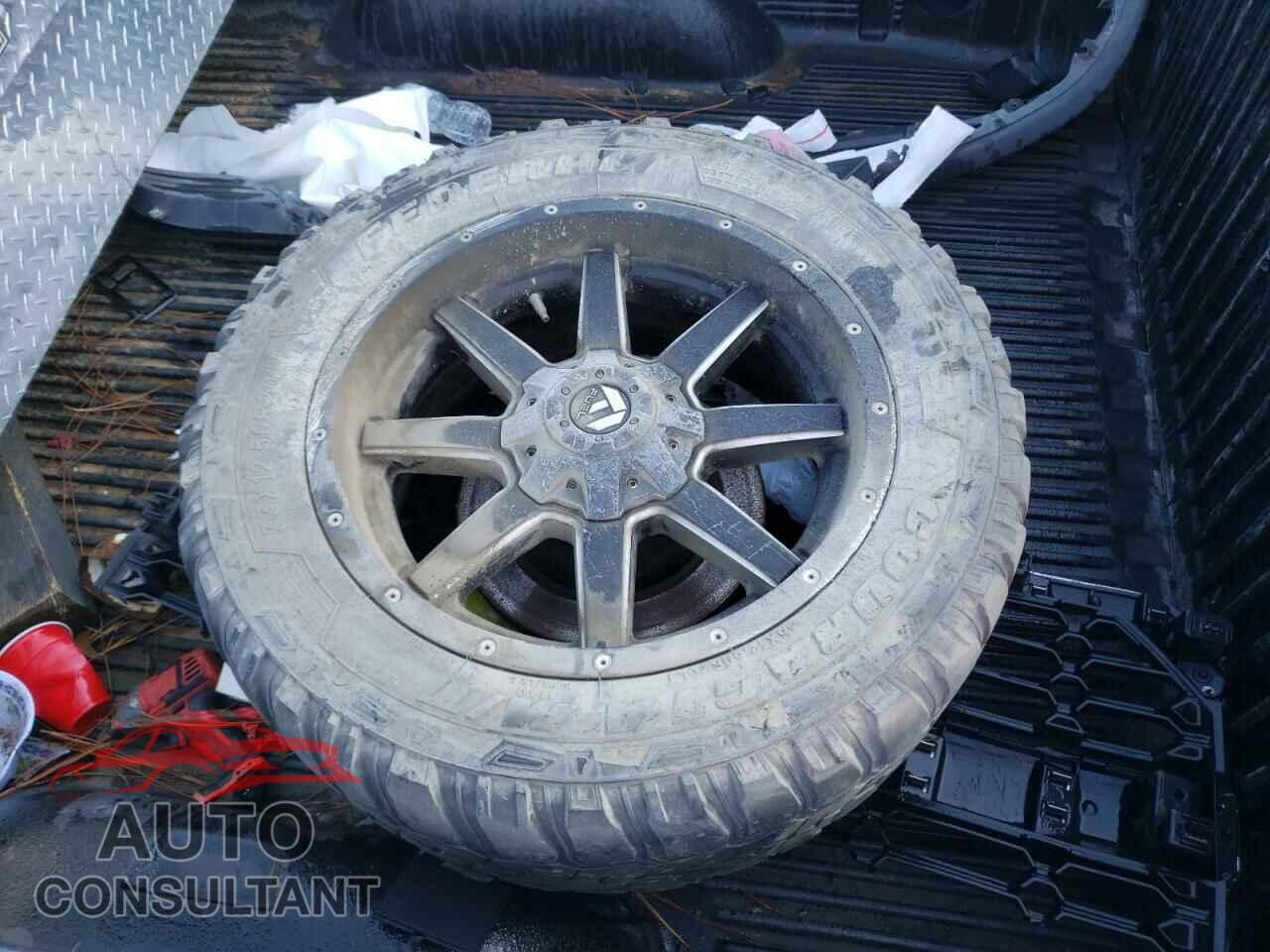 CHEVROLET SILVERADO 2017 - 1GCRCNEH7HZ244424