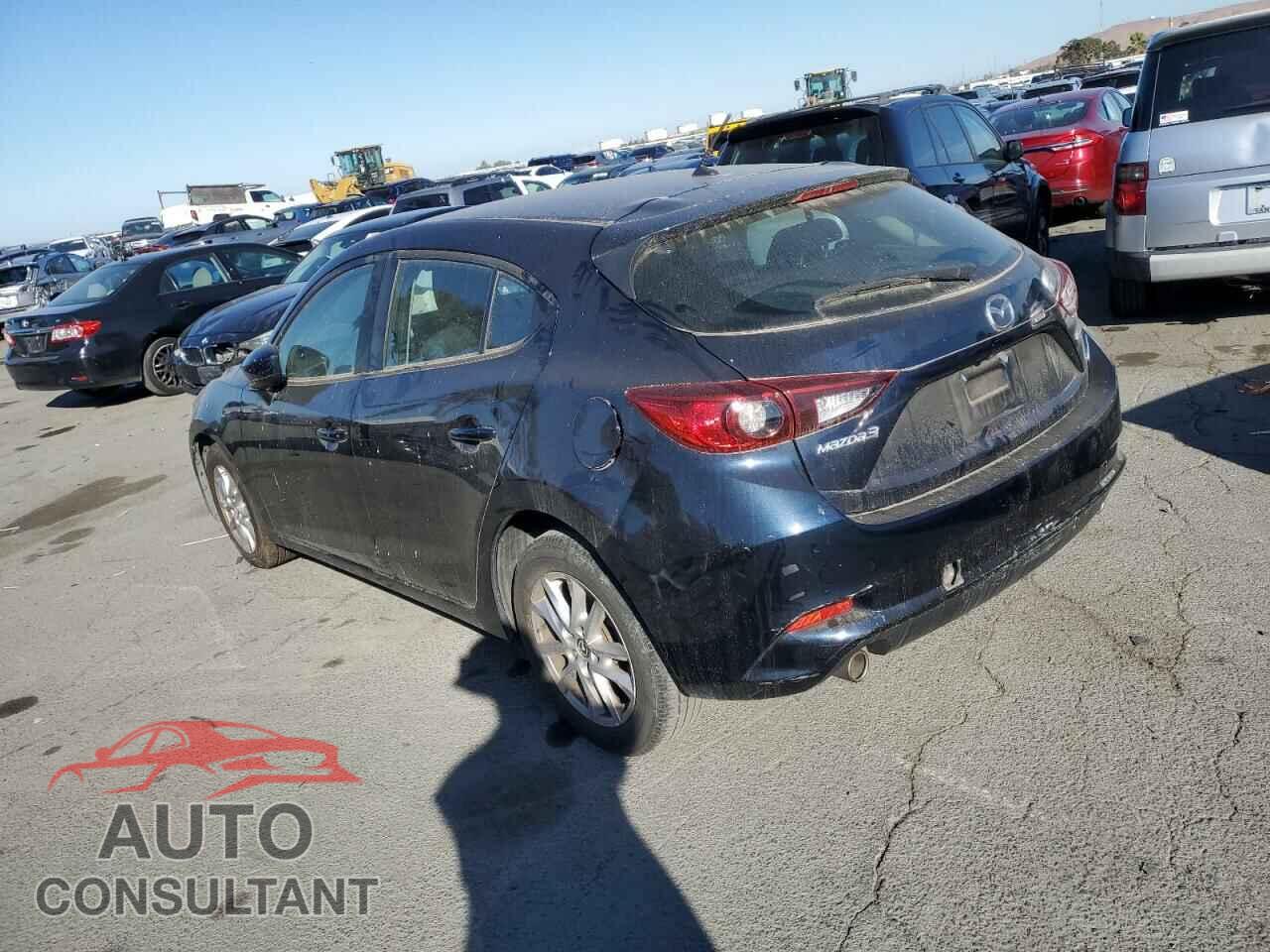 MAZDA 3 2017 - 3MZBN1K74HM111120