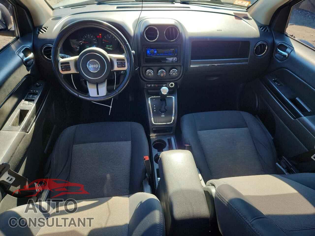 JEEP COMPASS 2011 - 1J4NF1FB6BD282783