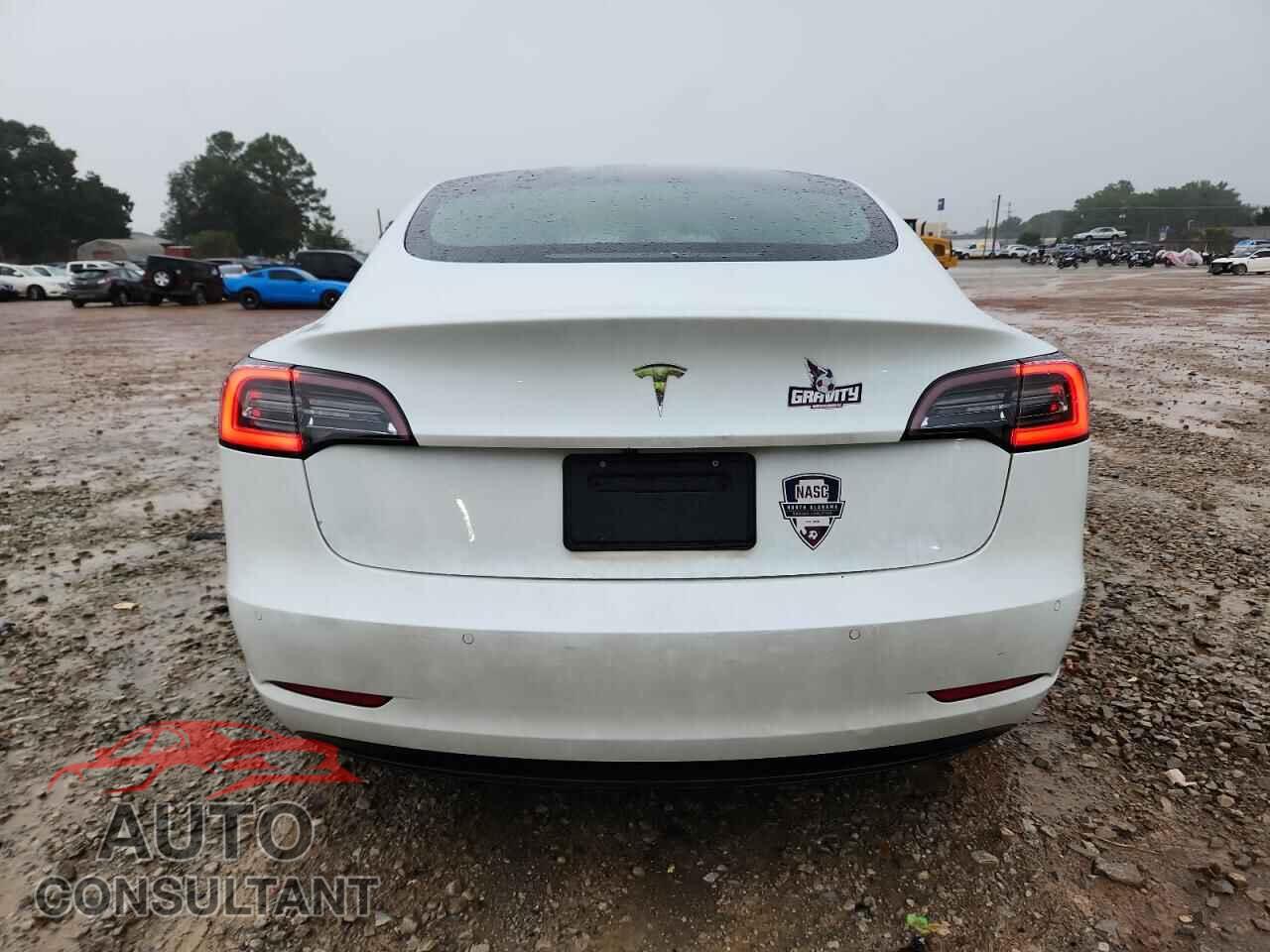 TESLA MODEL 3 2020 - 5YJ3E1EA5LF645335