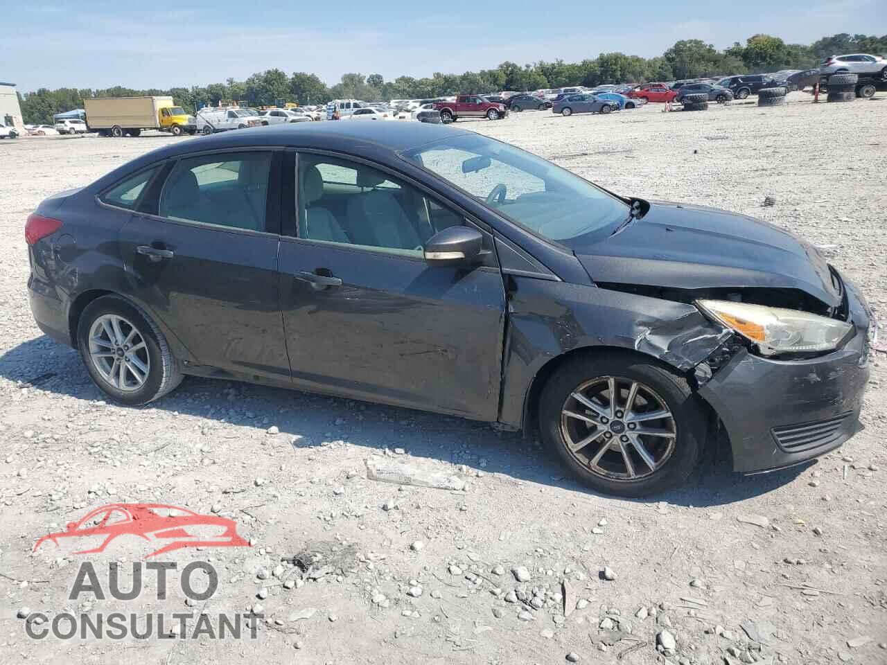 FORD FOCUS 2017 - 1FADP3F22HL229965
